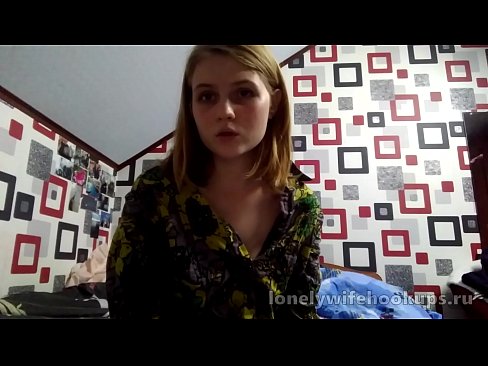 ❤️ Xwendekarê ciwan blonde ji Rûsyayê ji dîkên mezintir hez dike. ❤️❌ Pornoya hişk li me ☑